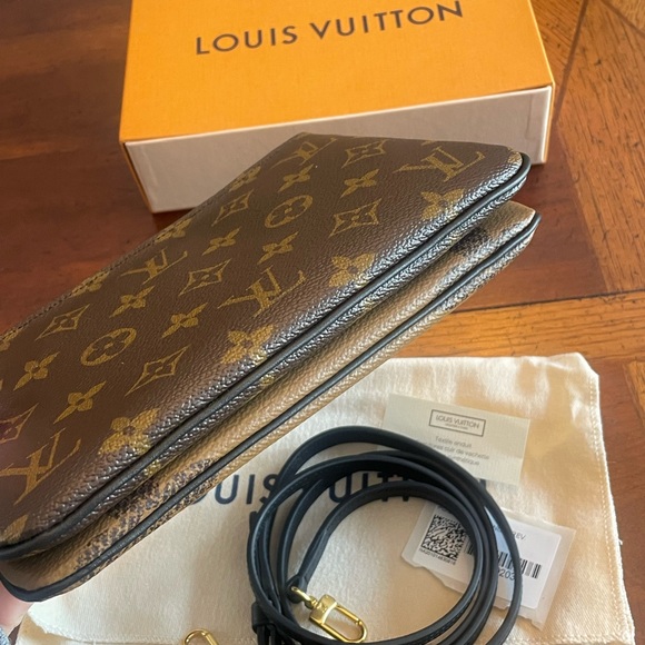 Louis Vuitton double zip pochette - Picture 7 of 7